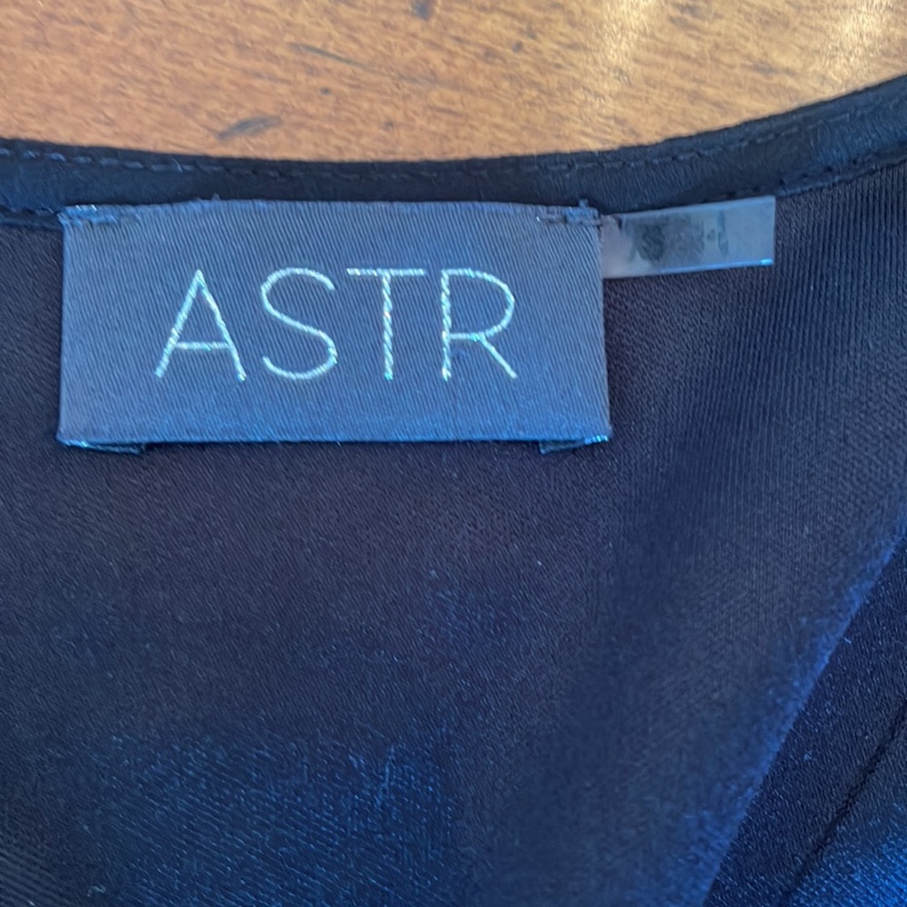 ASTR Romper - Picture 3 of 8